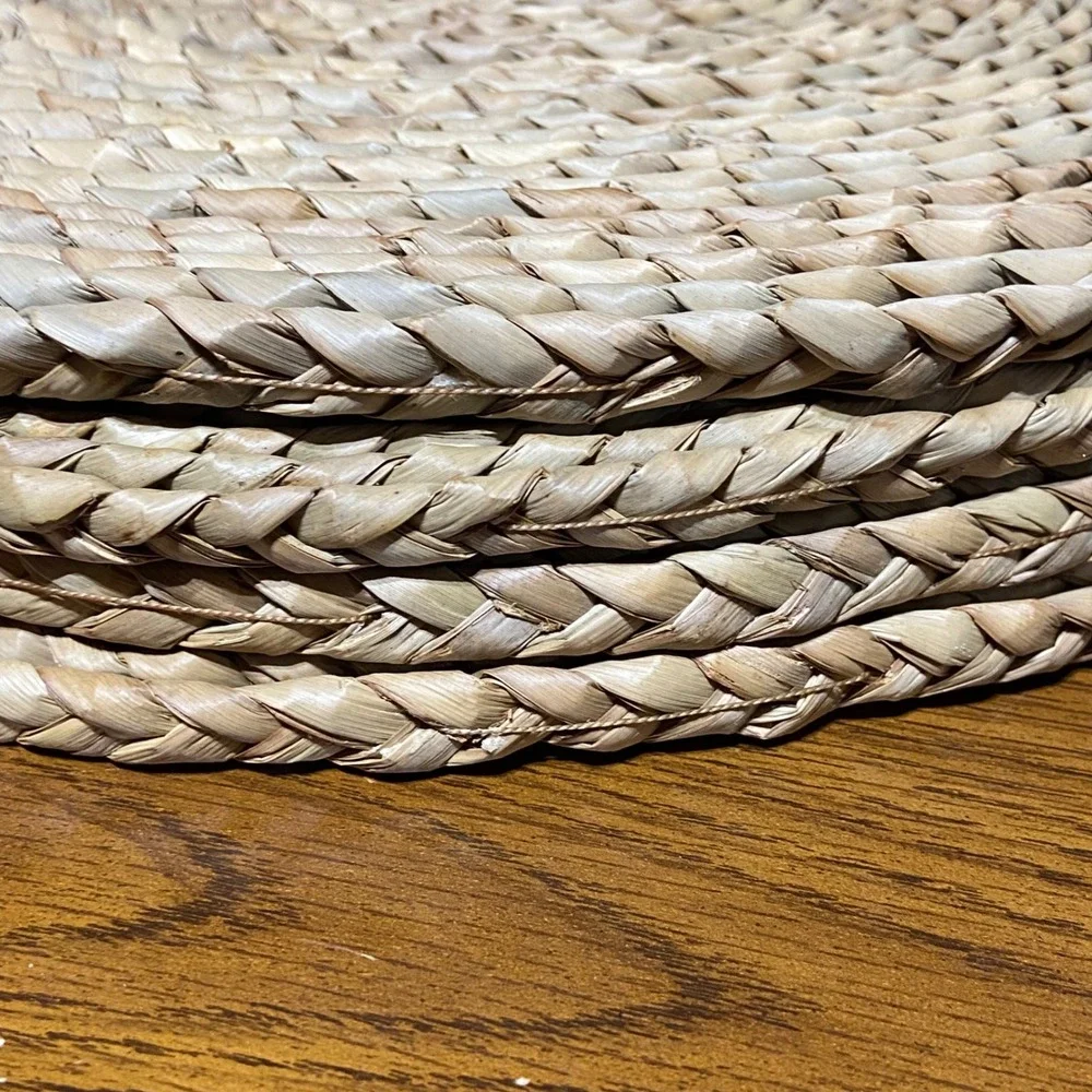 Set of 4 Natural Woven Seagrass Round Placemats 13.5‎ Inch Braided Boho Coastal